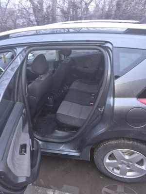 Peugeot 207,an 2011 - imagine 4