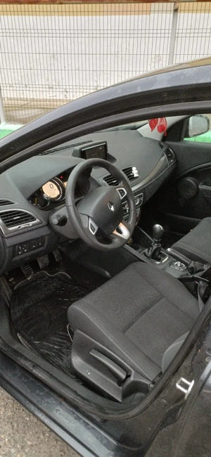 Renault Megane 3 - imagine 5