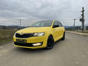 Skoda Rapid Spaceback,navigație și panoramic mare