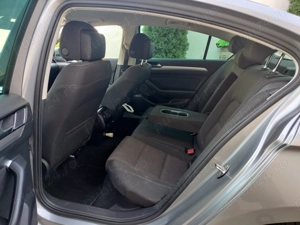 Volkswagen Passat 2.0 TDI DSG 4Motion R-Line - imagine 10