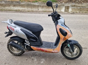 Vând Scuter KYMCO de 50 cm 2timpi în stare buna pret 1200 ron neg  - imagine 3
