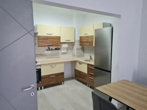 Închiriez apartament cu 2 camere  in blocul Rezidențial White Tower  - imagine 2