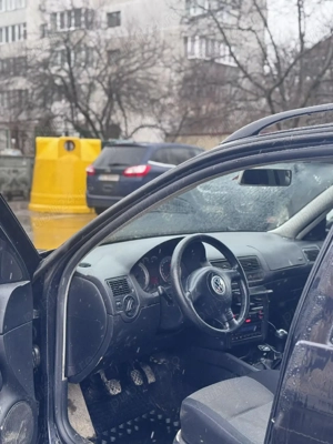 vând golf 4 1.9 TDI AXR  - imagine 4