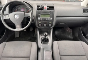 Vând Golf 5 1.9 Diesel An 2006 - imagine 4