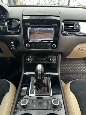 Vand  Vw Tuareg 3.0tdi 245 cp   Exclusive An 2013 stare foarte buna - imagine 5