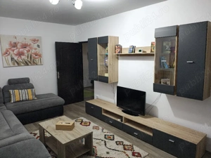 Direct proprietar, fără comision!! Apartament modern utilat și mobilat, gata de mutat sau investitie - imagine 2