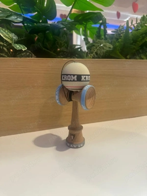 kendama strogo neapolitan 