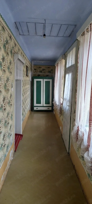 casa de vanzare lntre zam și săvârșin 6400 mp zona foarte bună  - imagine 2