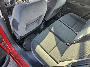 Vand Peugeot 2 V Benzină   88 CP (KFU) 102000 KM - imagine 4