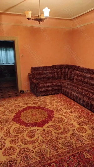 Vând casă în Domașnea cu patru camere. (30 km de Băile Herculane) - imagine 5