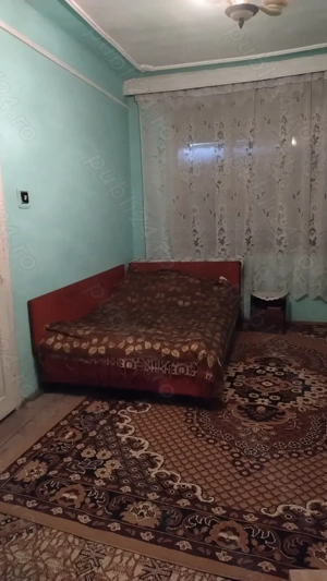 Vând casă în Domașnea cu patru camere. (30 km de Băile Herculane) - imagine 6