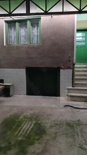 Vând casă în Domașnea cu patru camere. (30 km de Băile Herculane) - imagine 9