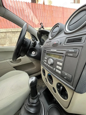 Ford Fiesta 2007   1.4 TDCI  Economică și fiabila - 250.000 km - imagine 8