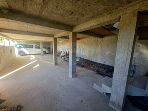 Casă / Vilă cu 5 camere de vânzare - imagine 2