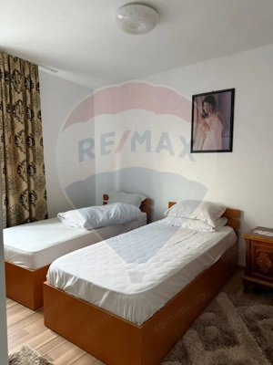 Casă / Vilă cu 8 camere de vânzare în zona Central - imagine 11