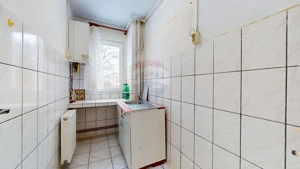 De vânzare: 2 camere, baie cu geam, etaj 2 - imagine 5