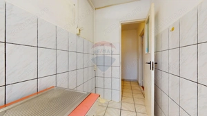 De vânzare: 2 camere, baie cu geam, etaj 2 - imagine 6