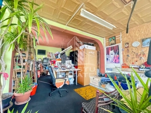 Casa individuala cu spatii comerciale - Zona Parneava spre Alfa - imagine 6