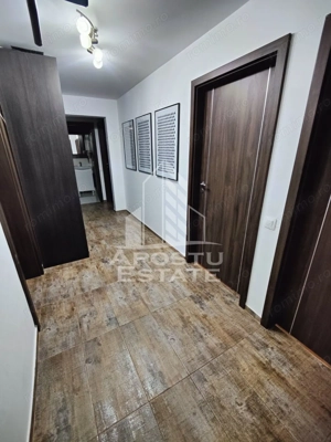 Apartament cu 4 camere, decomandat, 96 mp utili , zona Girocului - imagine 12