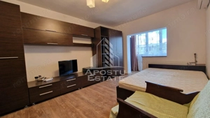 Apartament decomandat cu 1 camera, etaj intermediar, zona Buziasului