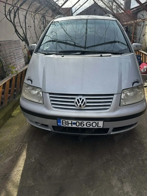 Vând Șharan din 2002