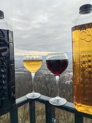 Vin adevarat alb rosu si roze