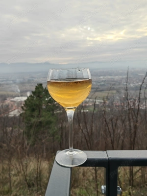 vin adevarat 100% natural