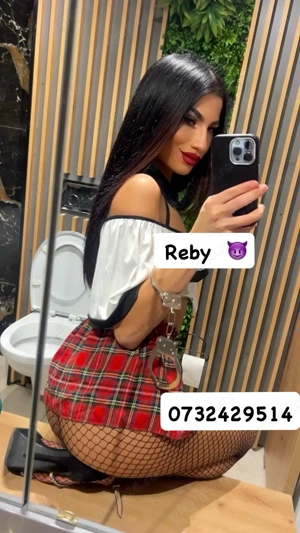  Jucăușă dornica sa te cunosc 