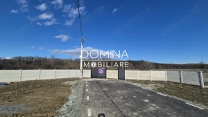 Vânzare teren intravilan împrejmuit - zonă liniștită, Drăguțești - imagine 3