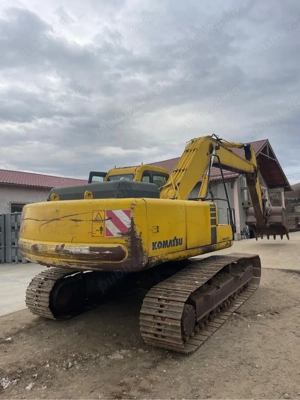 Excavator Komatsu PC210 - imagine 3