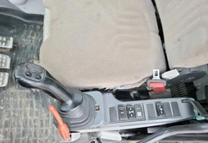 2017  Hitachi ZX210 LC-6 - imagine 5