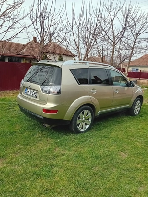 Mitsubishi outlander 4×4 ,7 locuri - imagine 3