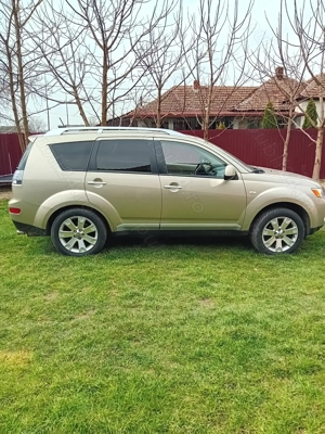 Mitsubishi outlander 4×4 ,7 locuri - imagine 2
