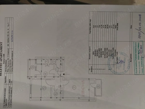 Vand apartament 2 camere decomandate 