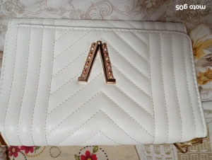 Vând tot ce se vede bune 