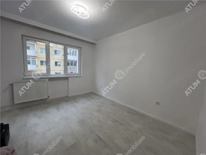 Apartament renovat cu 3 camere si pivnita zona Vasile Aaron Sibiu - imagine 10