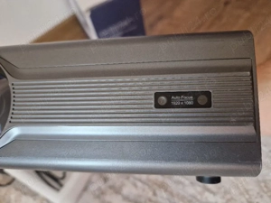 Video Proiector Led Wifi Bluetooth 1920x108p native Autofocus ! 