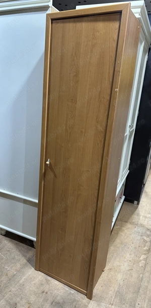 Dulap Tip soldat cu rafturi; Dulap cu polite; Biblioteca