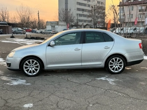 Volkswagen Jetta 2.0 - imagine 4