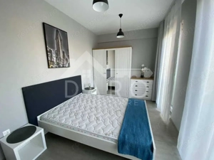 Inchiriez apartament modern 2 dormitoare+living, bloc nou centru