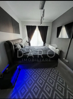  Apartament de vânzare – 3 camere | 81 mp + 3 terase | Zona Unirii – - imagine 3