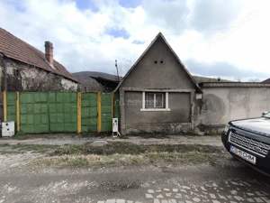 Casa Caramida Arsa cu Placa de Beton si Teren    Cartier Doman
