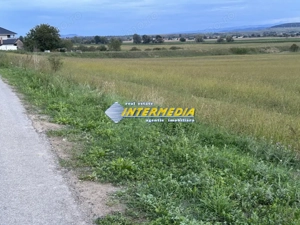 OKAZIE ! 2300 mp. Teren Intravilan Mereteu lat 22 m toate utilitatiile in fata - imagine 5