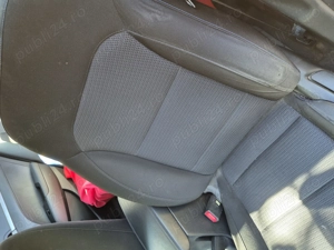 Vand Hyundai Elantra - imagine 8