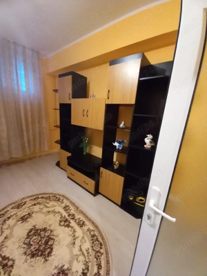 vand garsoniera zona Cet - imagine 3