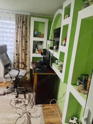 inchiriez etaj vila Tatarasi 