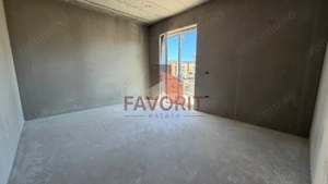 2 camere langa ESO | Decomandat | Bucatarie separata | Etaj intermediar