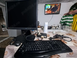 Monitor lenovo plus unitate si tastatura