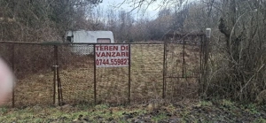teren de vanzare