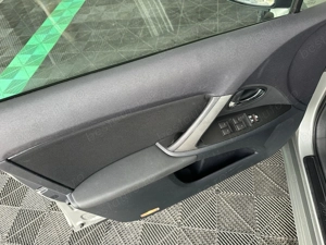 Toyota Avensis 2.0 Diesel 124 CP An 2013 - imagine 20